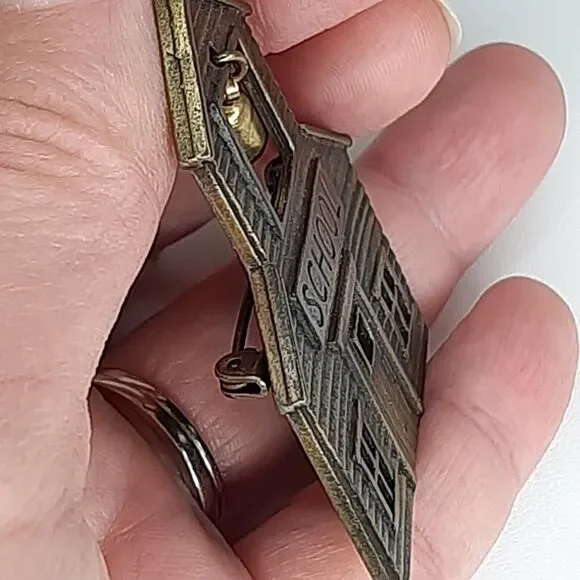 Vintage JJ Jonette School House Brooch Pin Bronze-Tone Metal w/ bell - Teacher - Picture 4 of 8